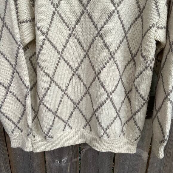 Vintage Jones New York 100% Pure Wool Hand Knit Sweater Floral Medium - Picture 6 of 7